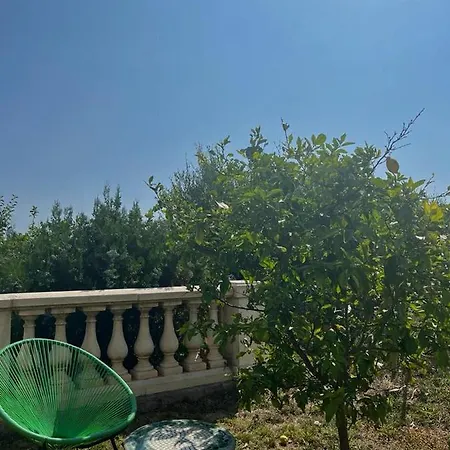 En Rez De Beausite דירה *