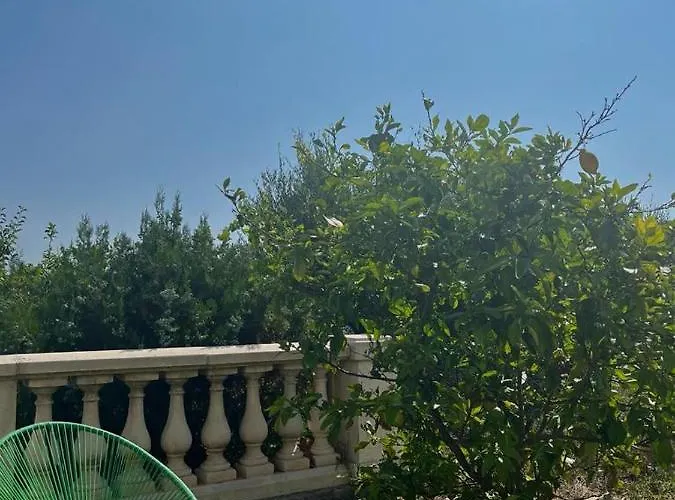 En Rez De Beausite Apartment *